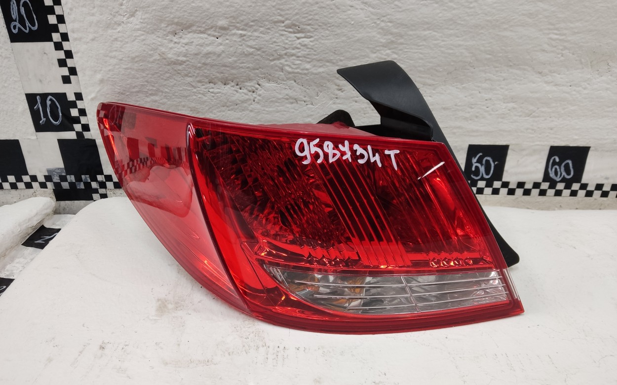 Фонарь задний левый наружный Peugeot 408