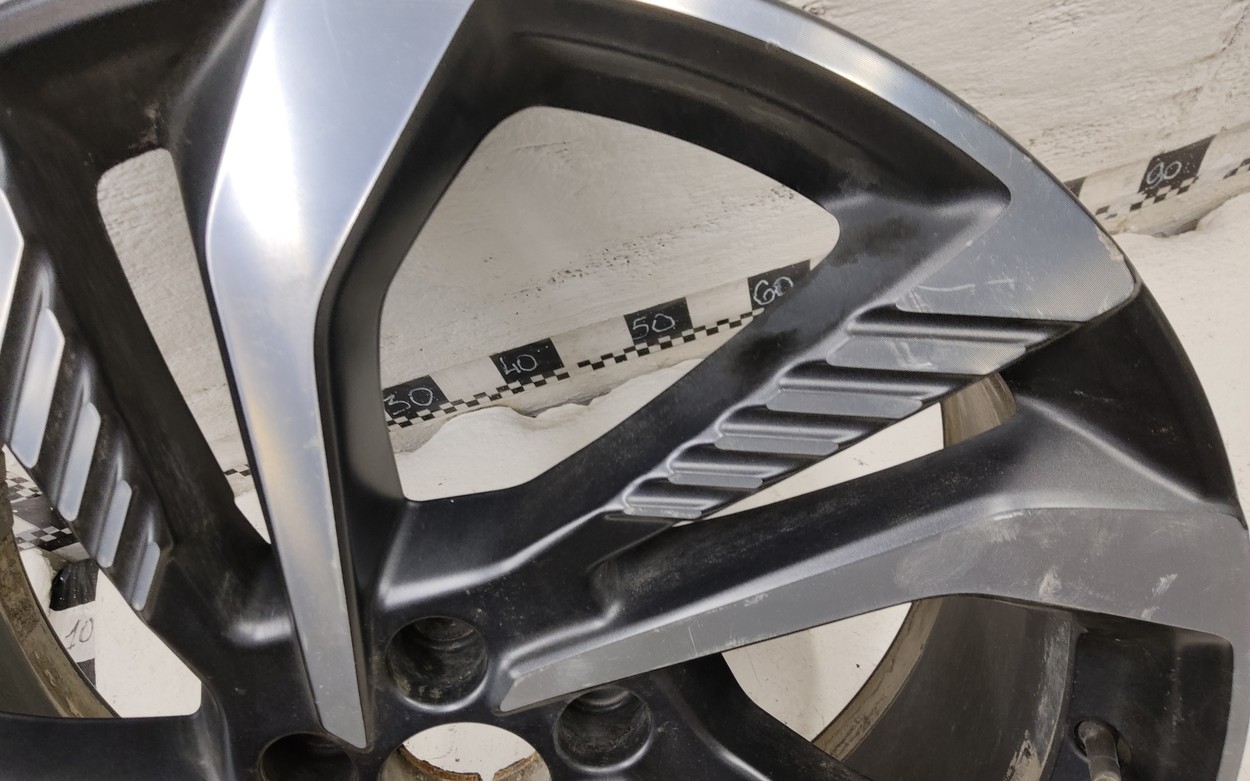 Диск колеса литой Geely Monjaro R20