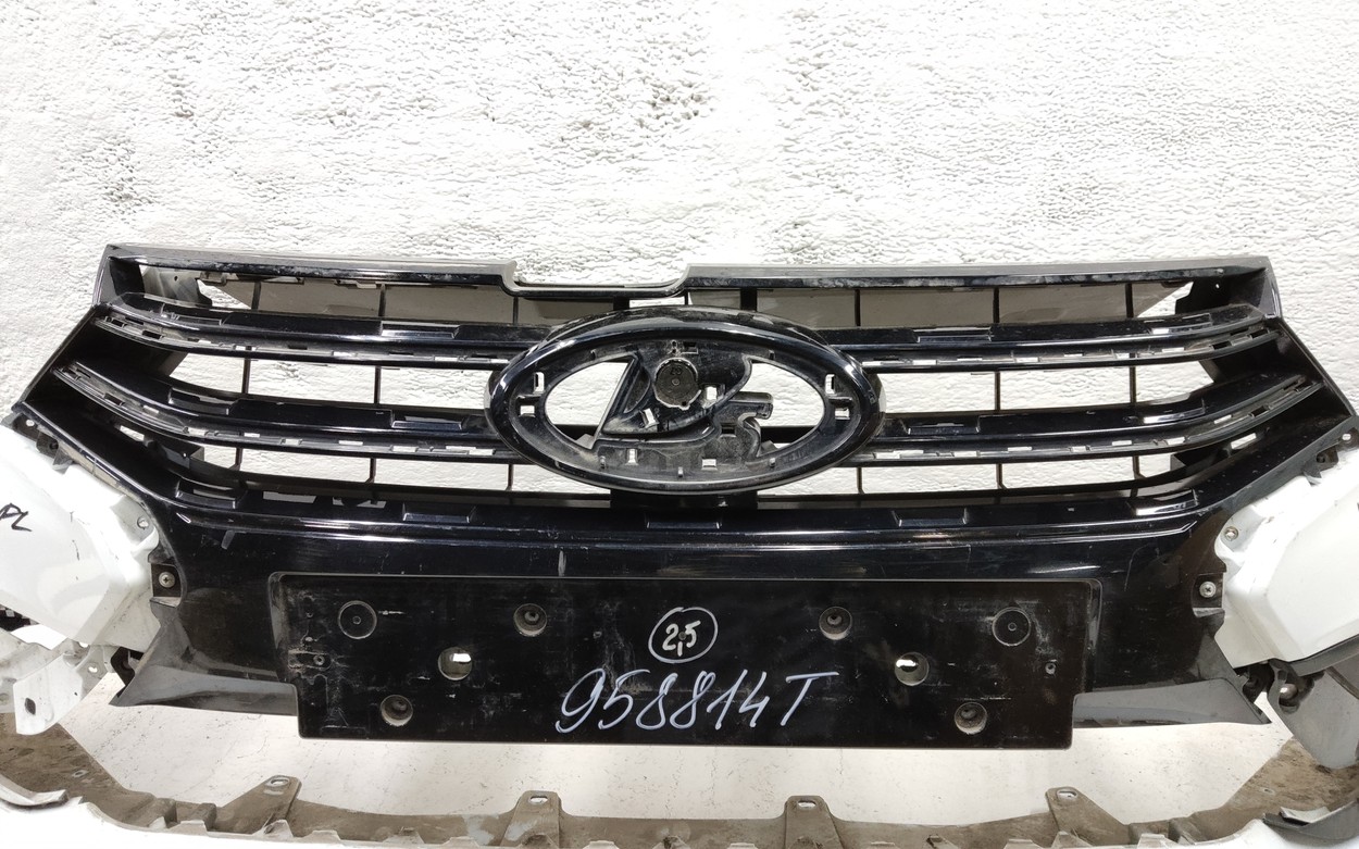 Бампер передний Lada Vesta 1 Restail