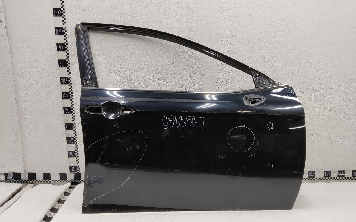 Дверь передняя правая Toyota Camry V70