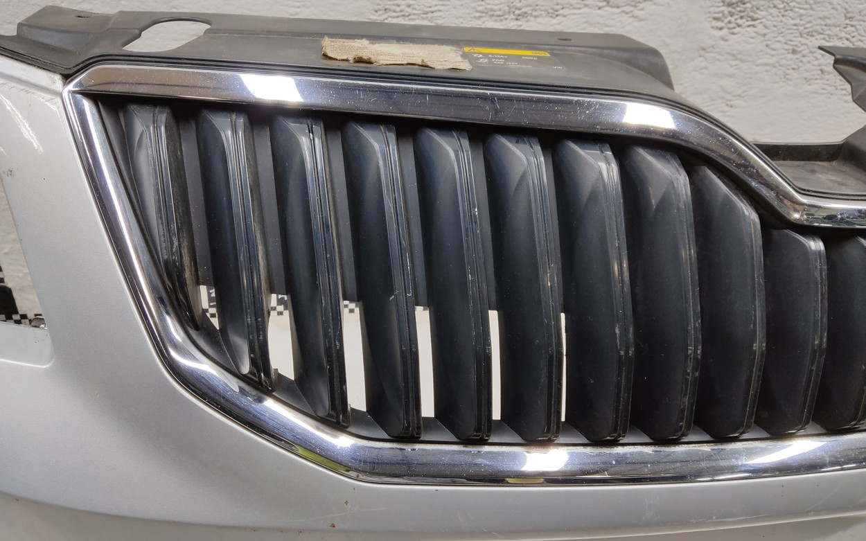 Бампер передний Skoda Octavia A7