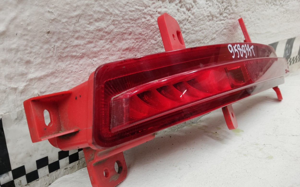 Фара ПТФ задняя левая Geely Monjaro LED