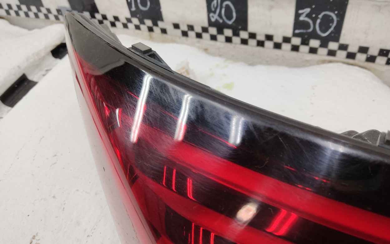 Фонарь задний левый наружный Geely Coolray LED