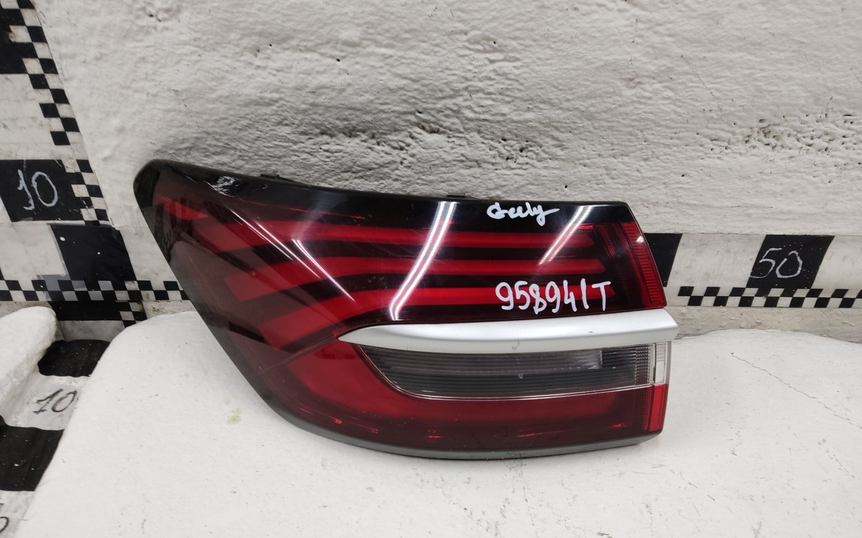 Фонарь задний левый наружный Geely Coolray LED