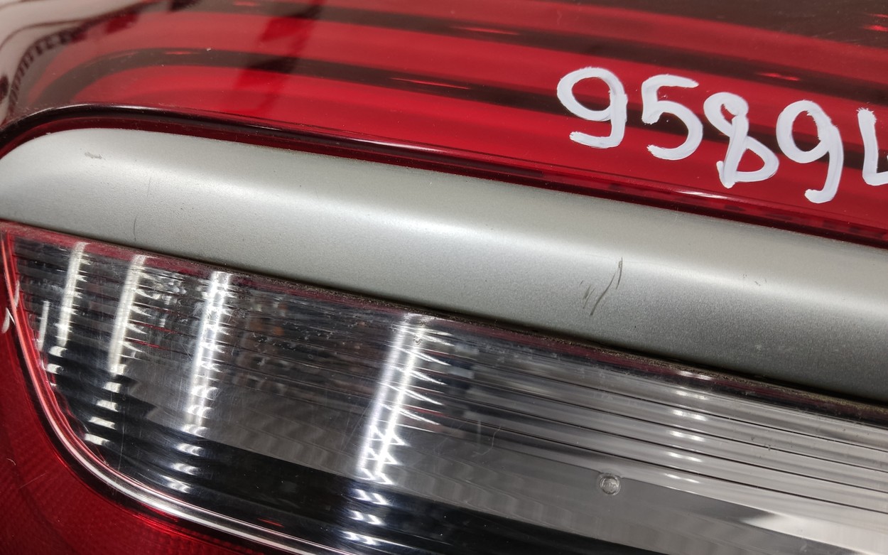 Фонарь задний левый наружный Geely Coolray LED