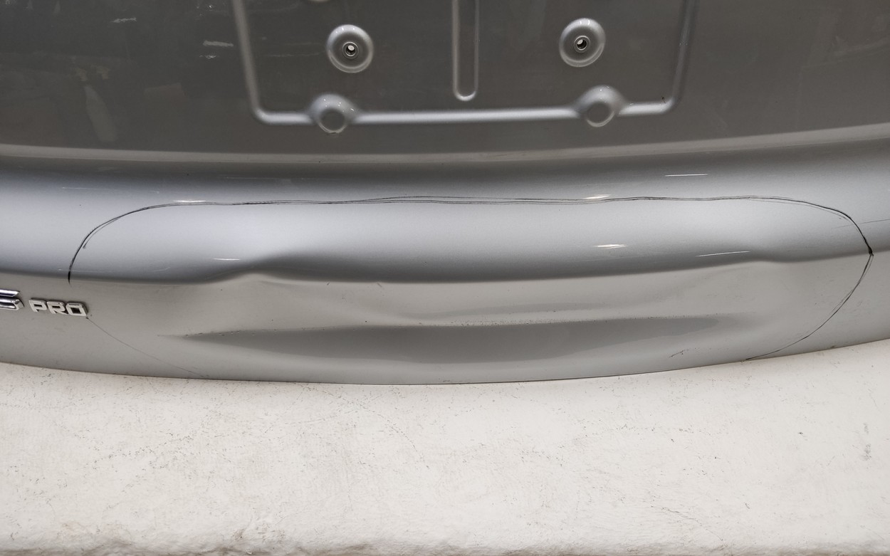 Крышка багажника Geely Atlas Pro