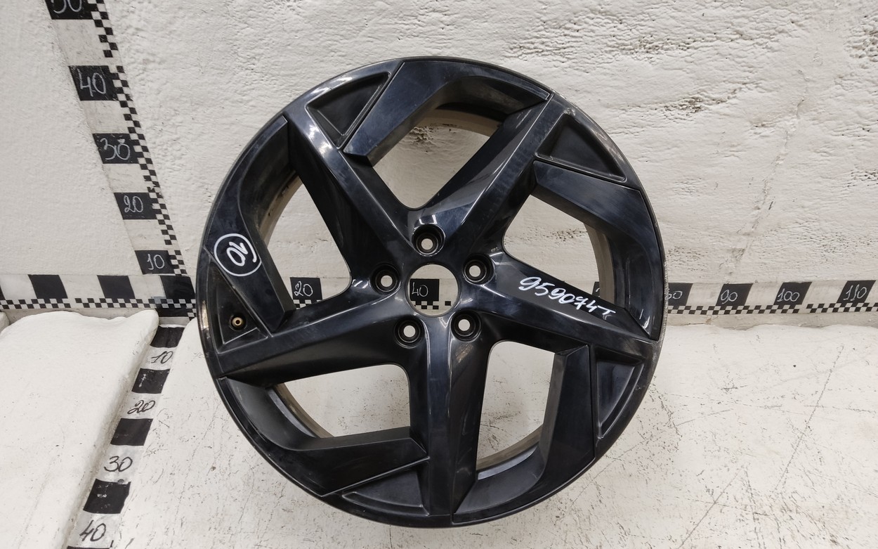 Диск колеса литой Omoda C5 R18 черный
