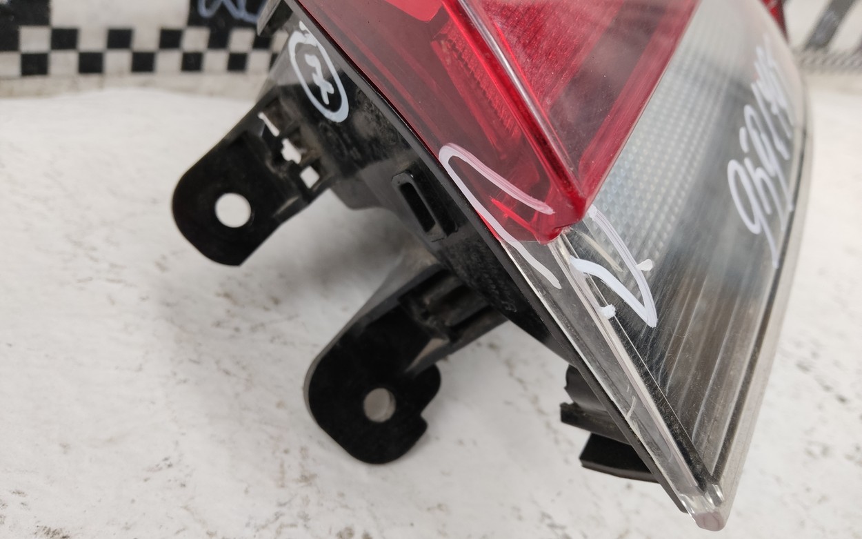 Фонарь задний правый наружный Skoda Rapid 2 LED