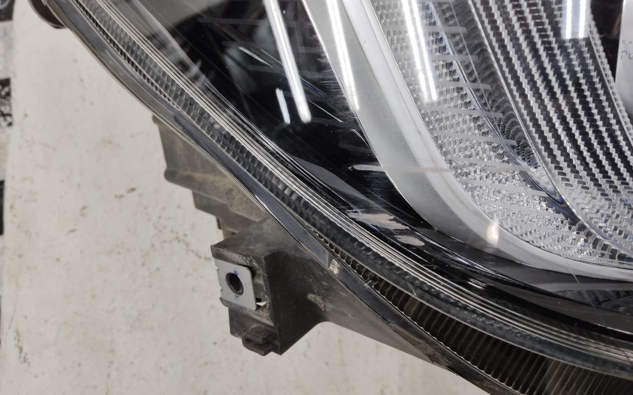 Фара передняя правая Chery Tiggo 8 Pro LED