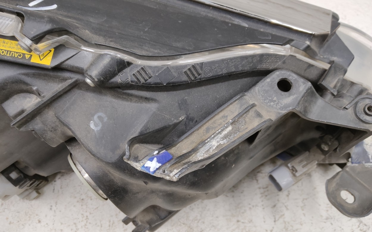 Фара передняя левая Toyota Camry V55 ксенон
