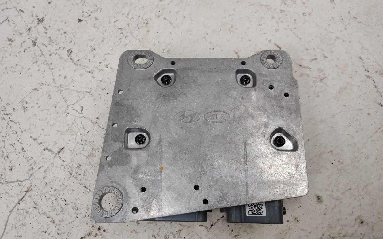 Блок управления "Air Bag" Kia Sorento 4