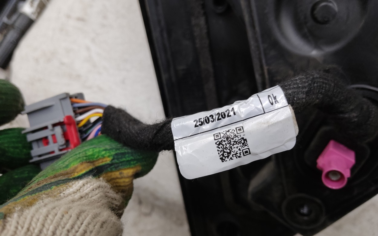 Зеркало правое Land Rover Defender 2 17+1 контактов