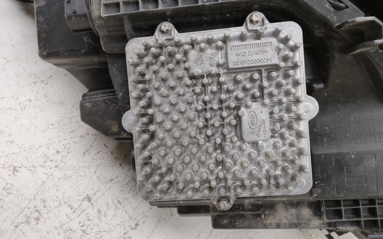 Фара передняя правая Land Rover Discovery Sport Restail LED