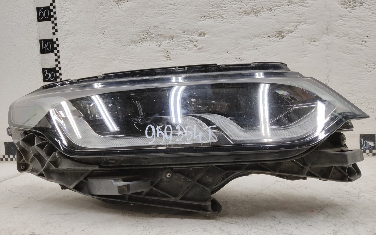 Фара передняя правая Land Rover Discovery Sport Restail LED