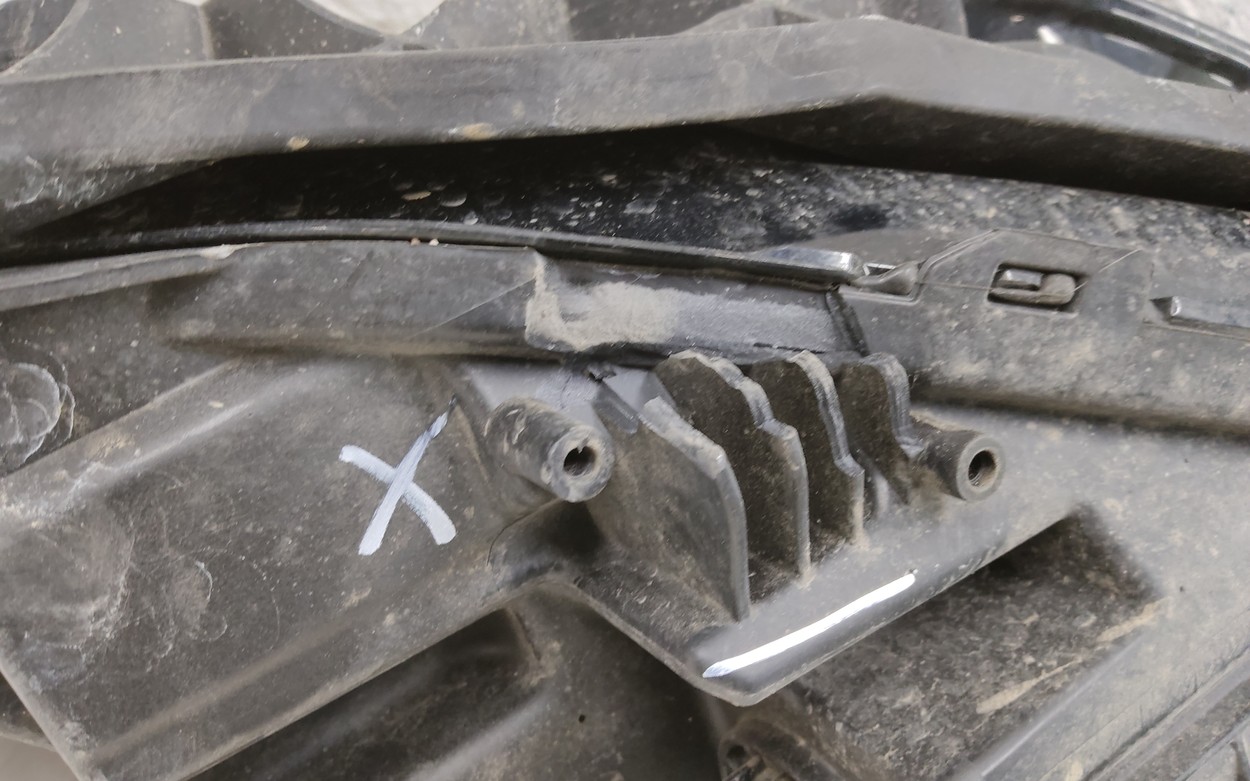 Фара передняя правая Land Rover Discovery Sport Restail LED