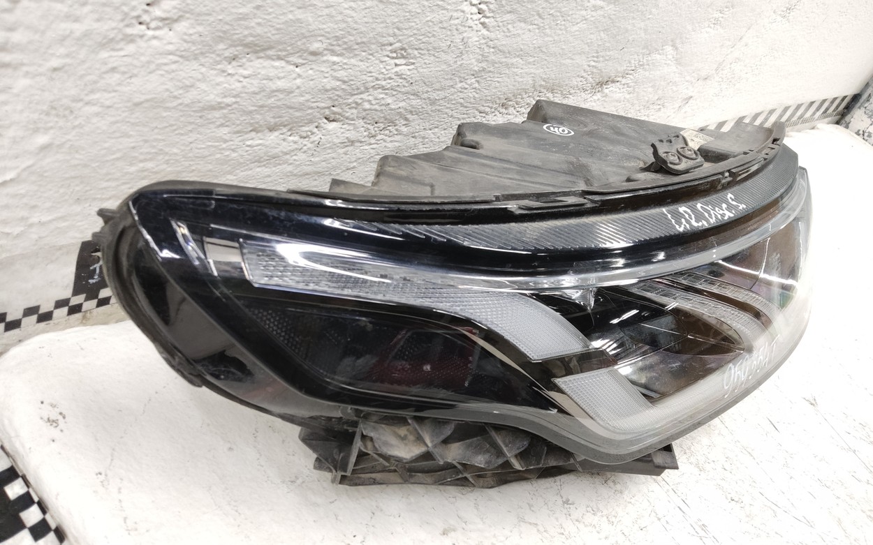 Фара передняя правая Land Rover Discovery Sport Restail LED