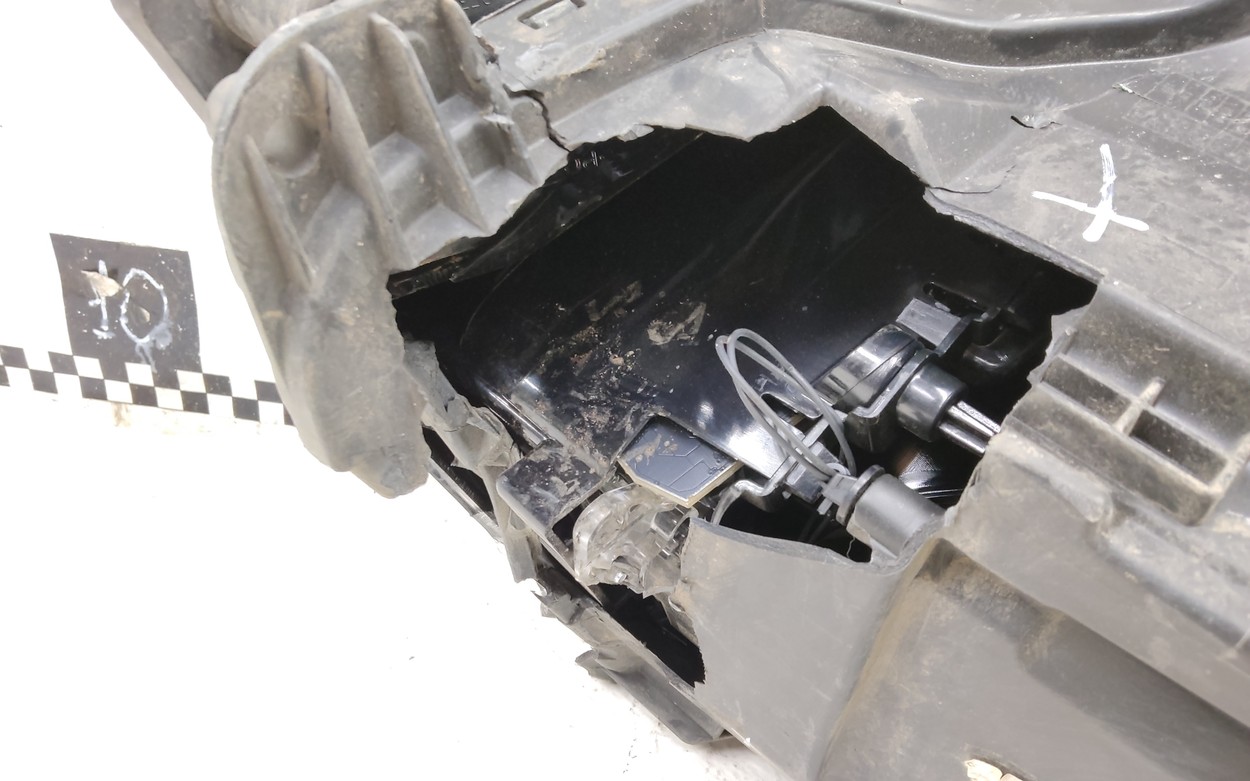 Фара передняя левая Land Rover Discovery Sport Restail LED