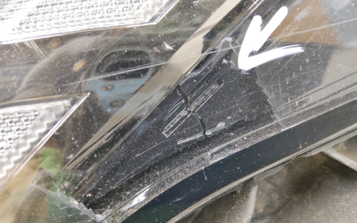 Фара передняя левая Land Rover Discovery Sport Restail LED