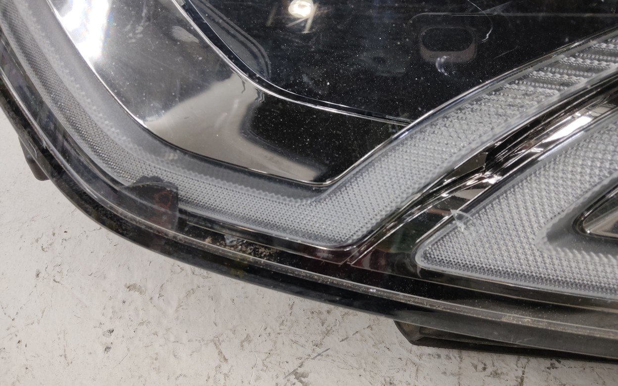 Фара передняя левая Land Rover Discovery Sport Restail LED
