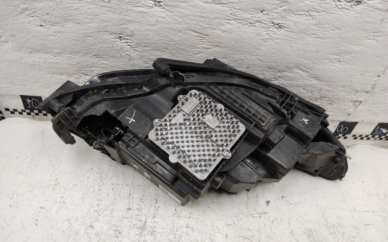 Фара передняя левая Land Rover Discovery Sport Restail LED