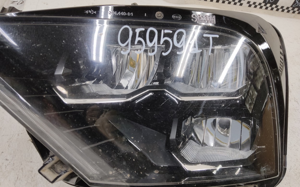 Фара передняя левая Citroen C5 X LED