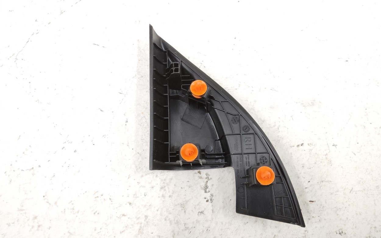 Обшивка стойки двери передней правой Kia Rio 4 Sedan