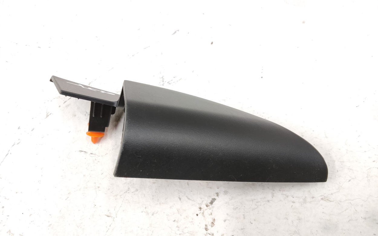 Обшивка стойки двери передней правой Kia Rio 4 Sedan