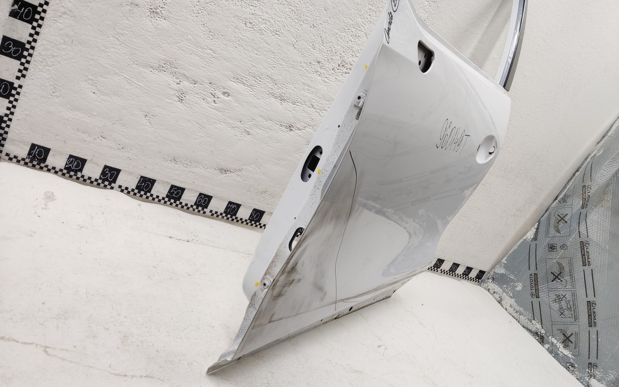 Дверь передняя левая Omoda C5