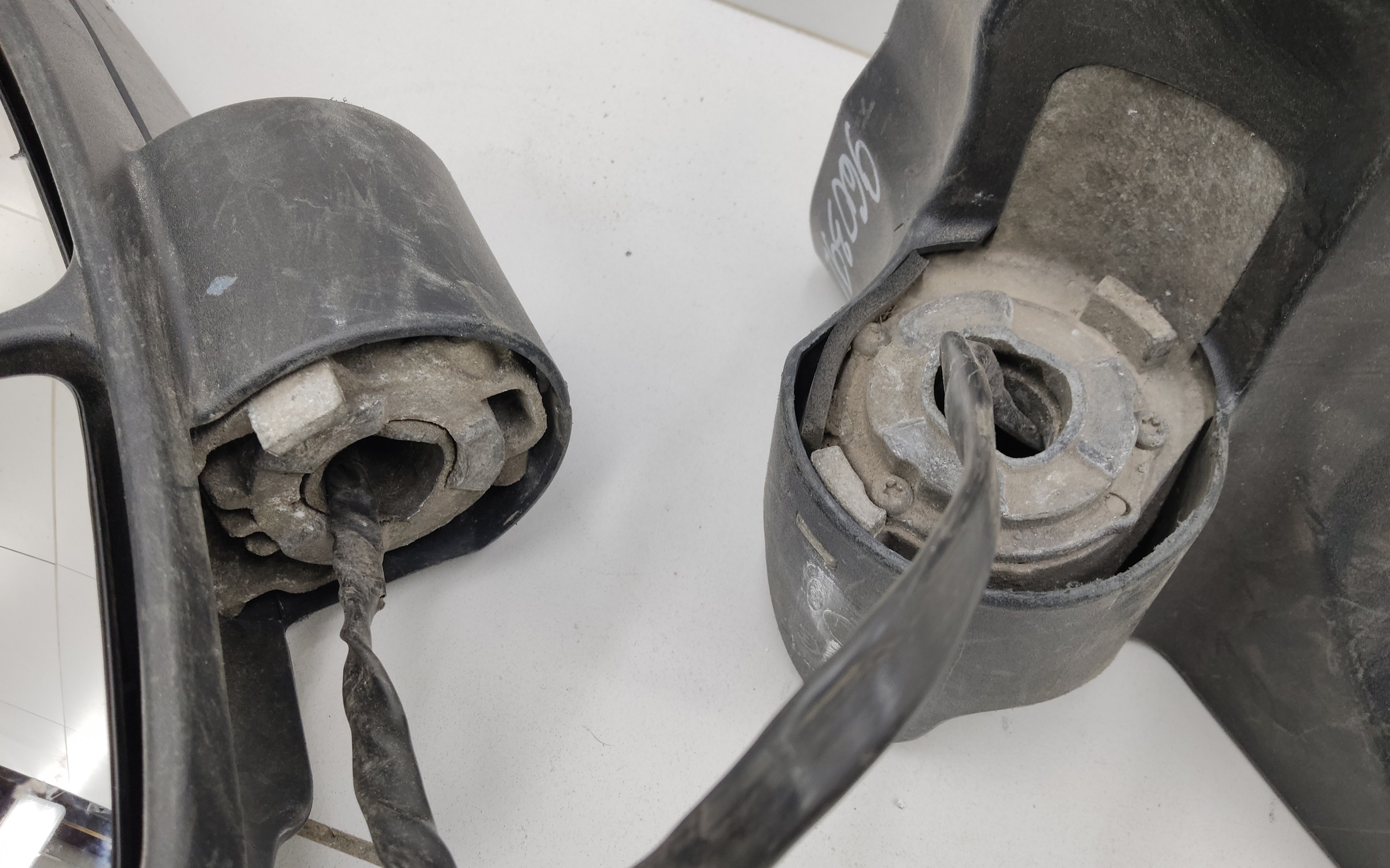 Зеркало левое короткая ножка Ford Transit 7 6 контактов