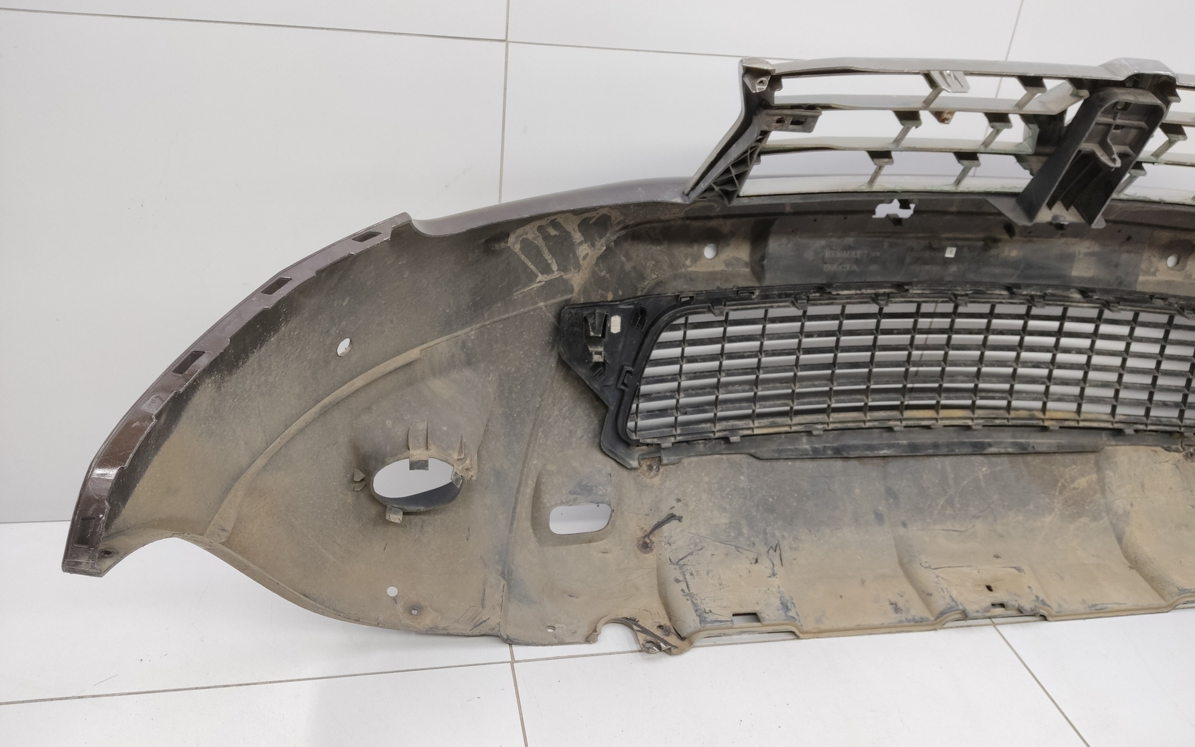 Бампер передний Renault Duster 1