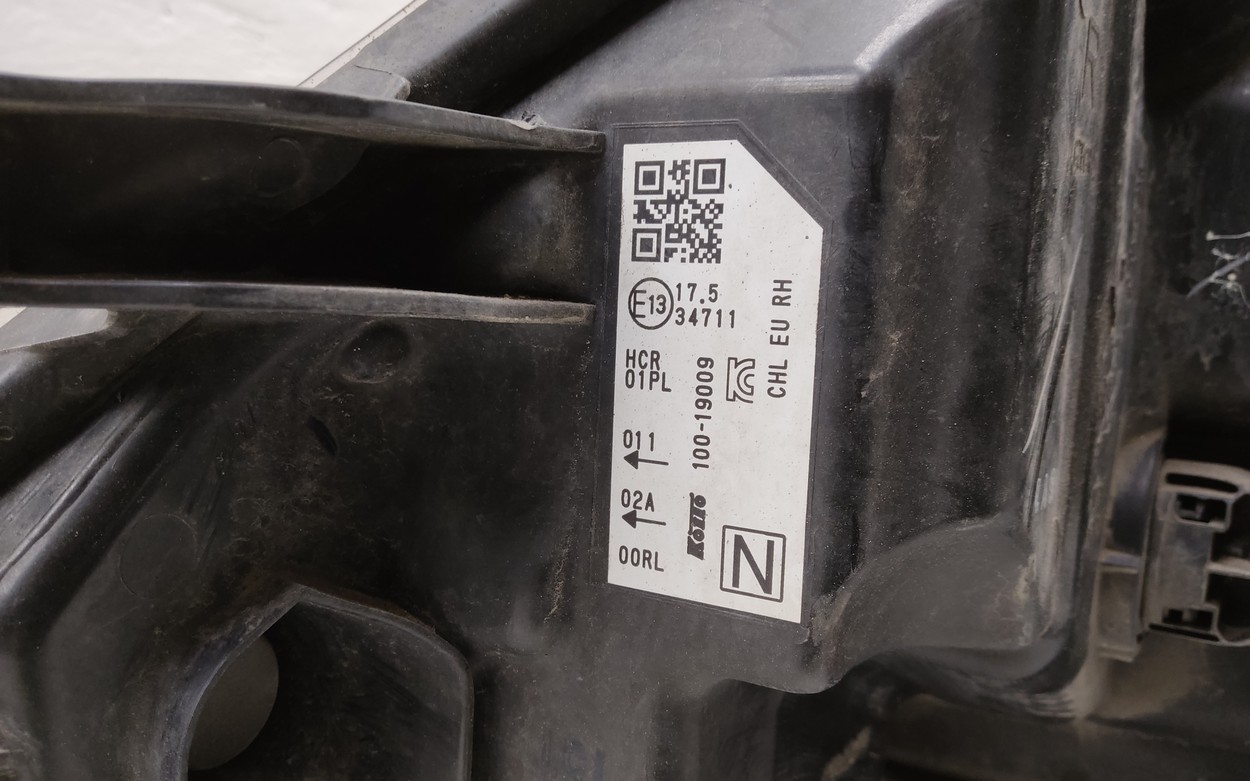 Фара передняя правая Nissan Qashqai 2 Restail галоген