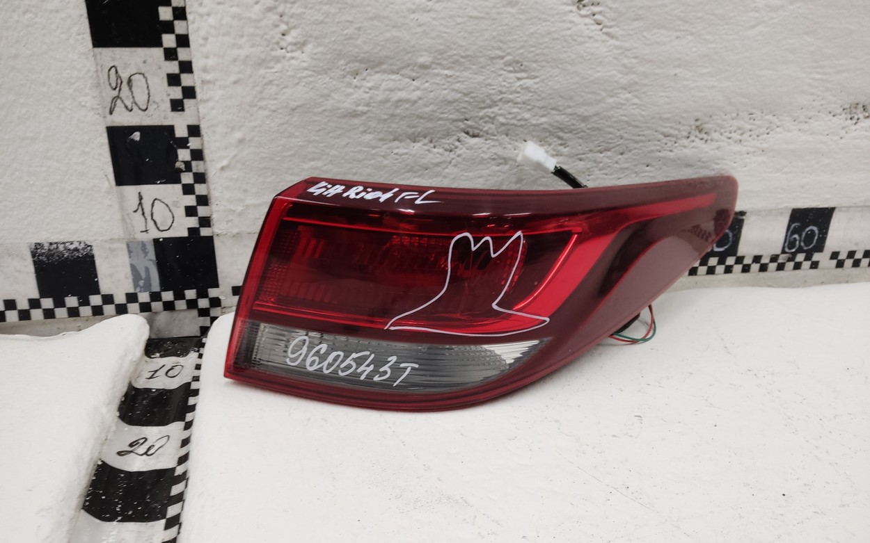 Фонарь задний правый наружный Kia Rio 4 Restail