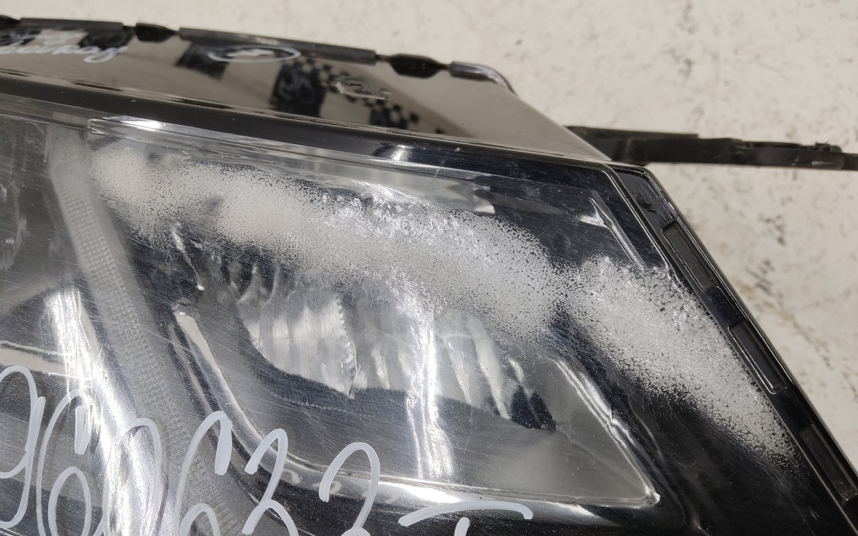 Фара передняя правая Geely Coolray LED