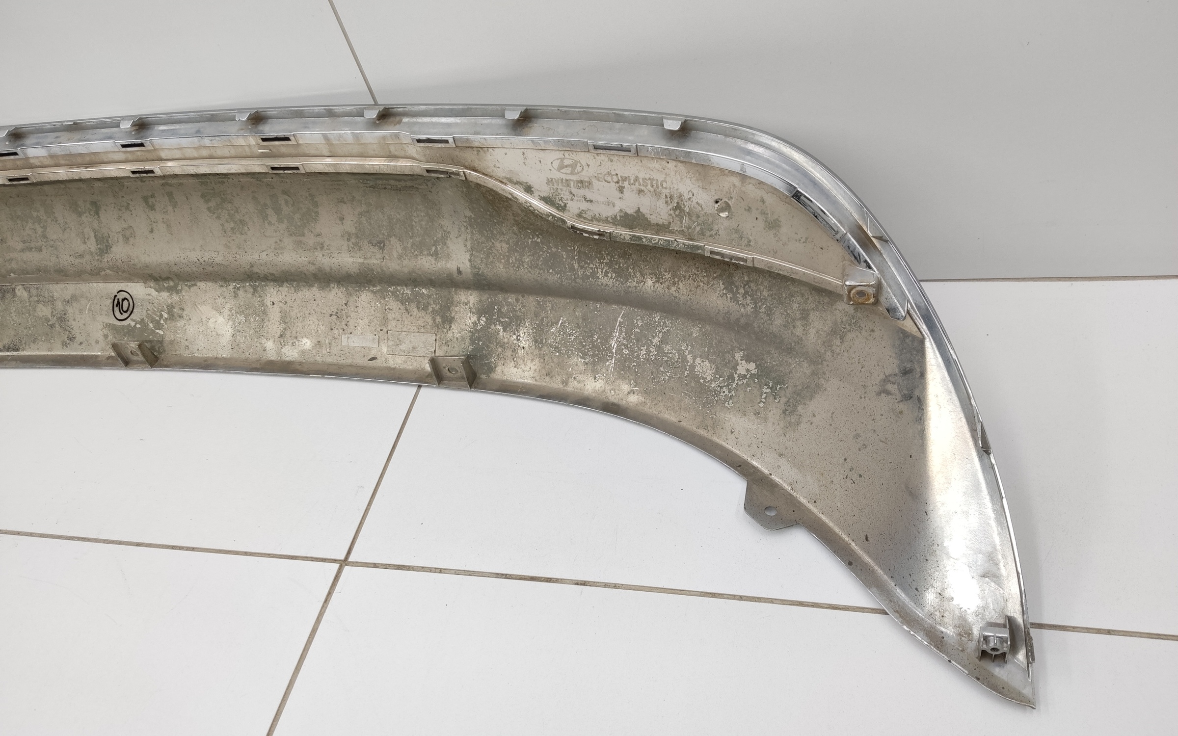 Накладка хром заднего бампера Hyundai Santa Fe 4 Restail