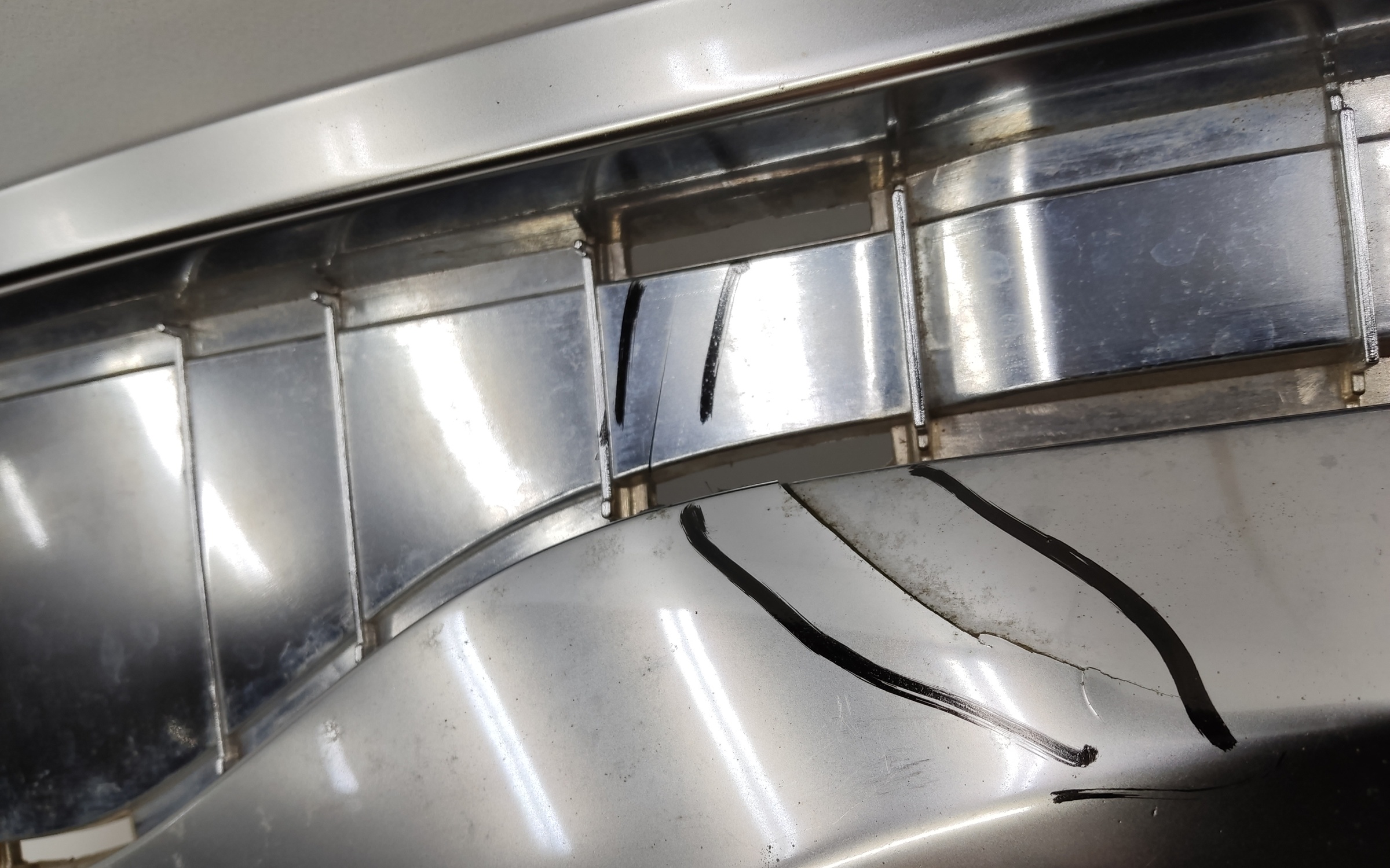 Накладка хром заднего бампера Hyundai Santa Fe 4 Restail