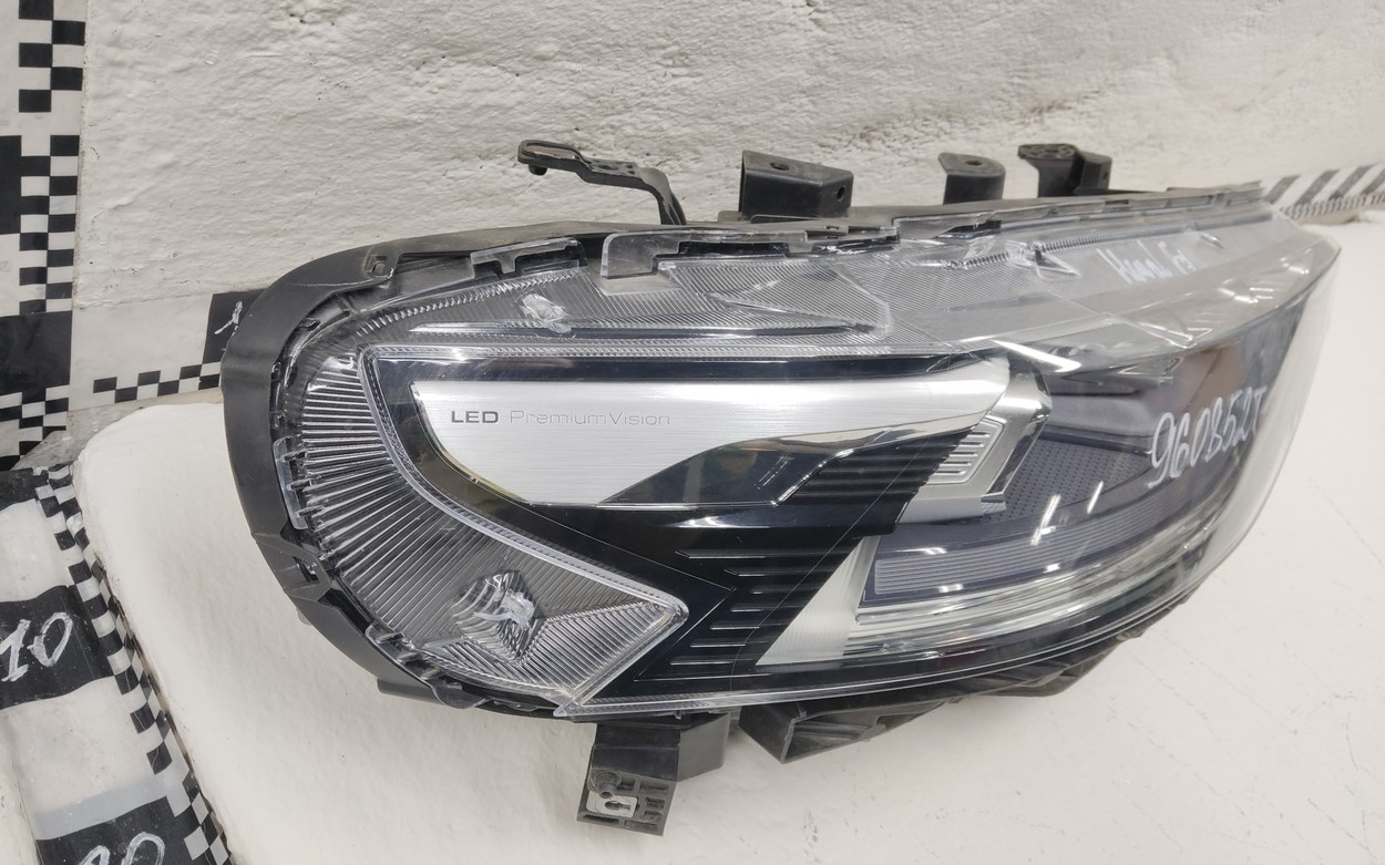 Фара передняя правая Haval F7 LED