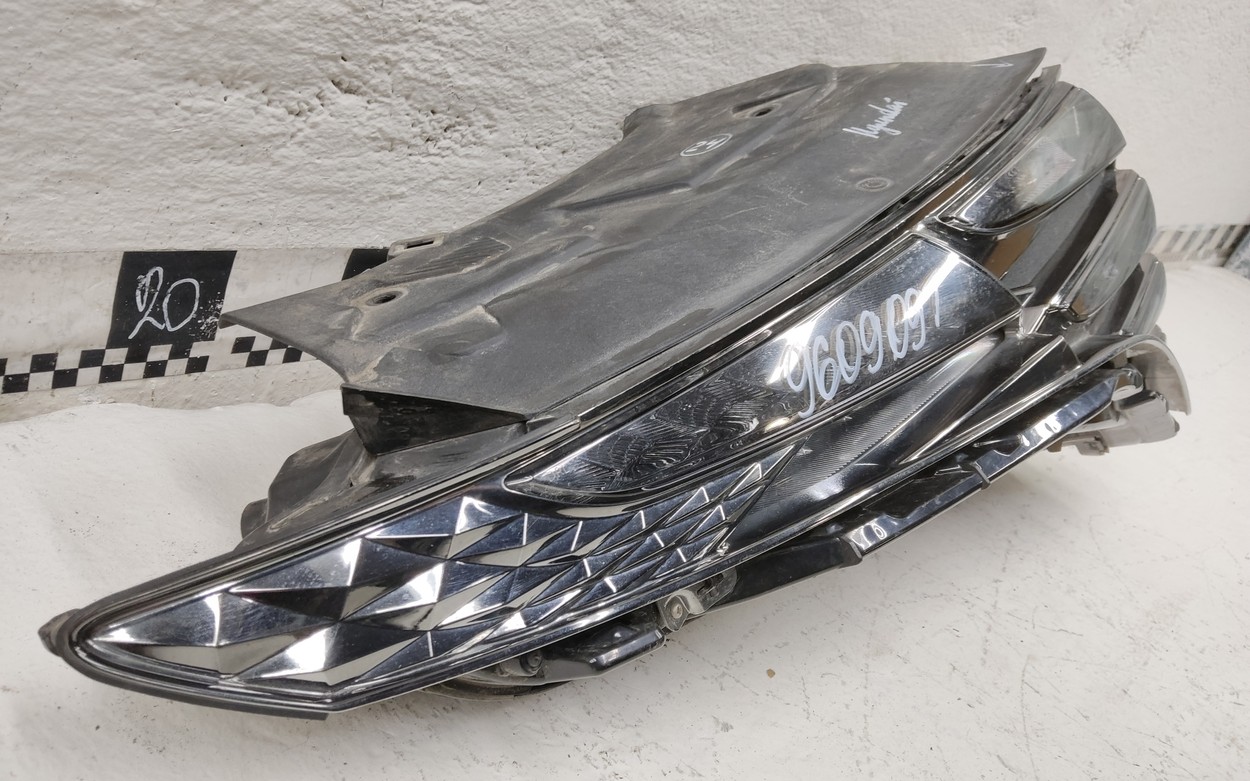 Фара ДХО передняя правая Hyundai Tucson 4 LED