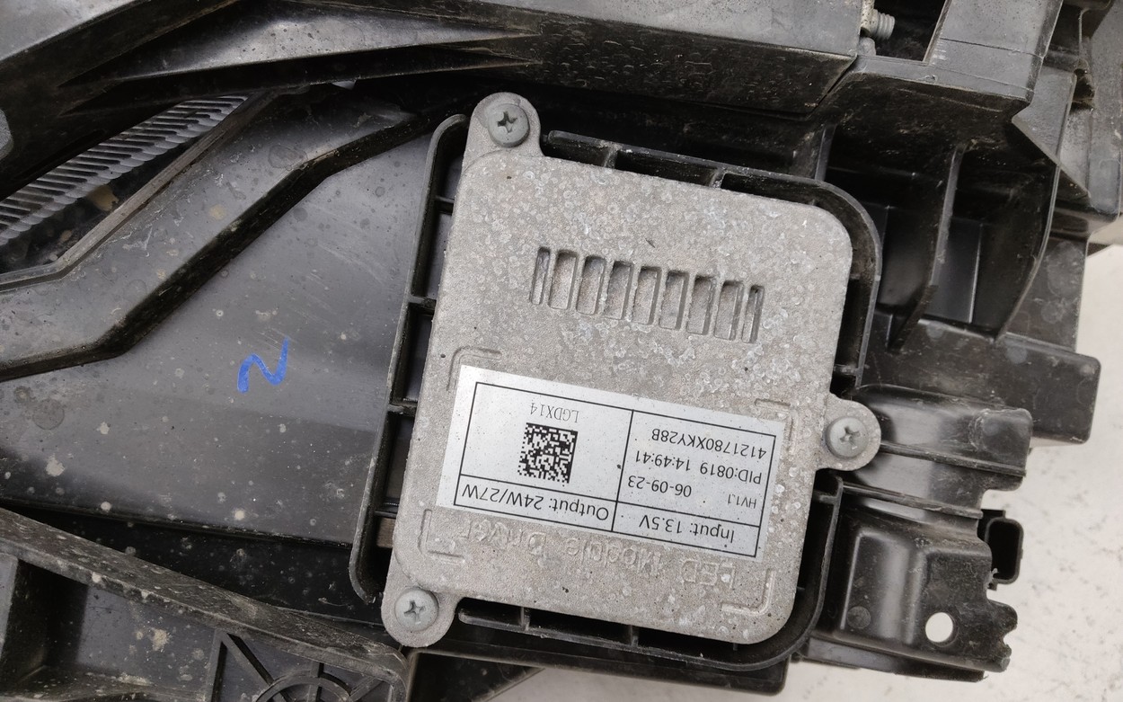 Фара передняя левая Haval F7 LED