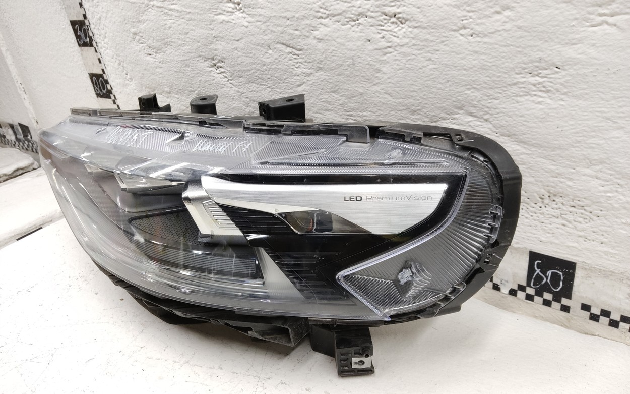 Фара передняя левая Haval F7 LED