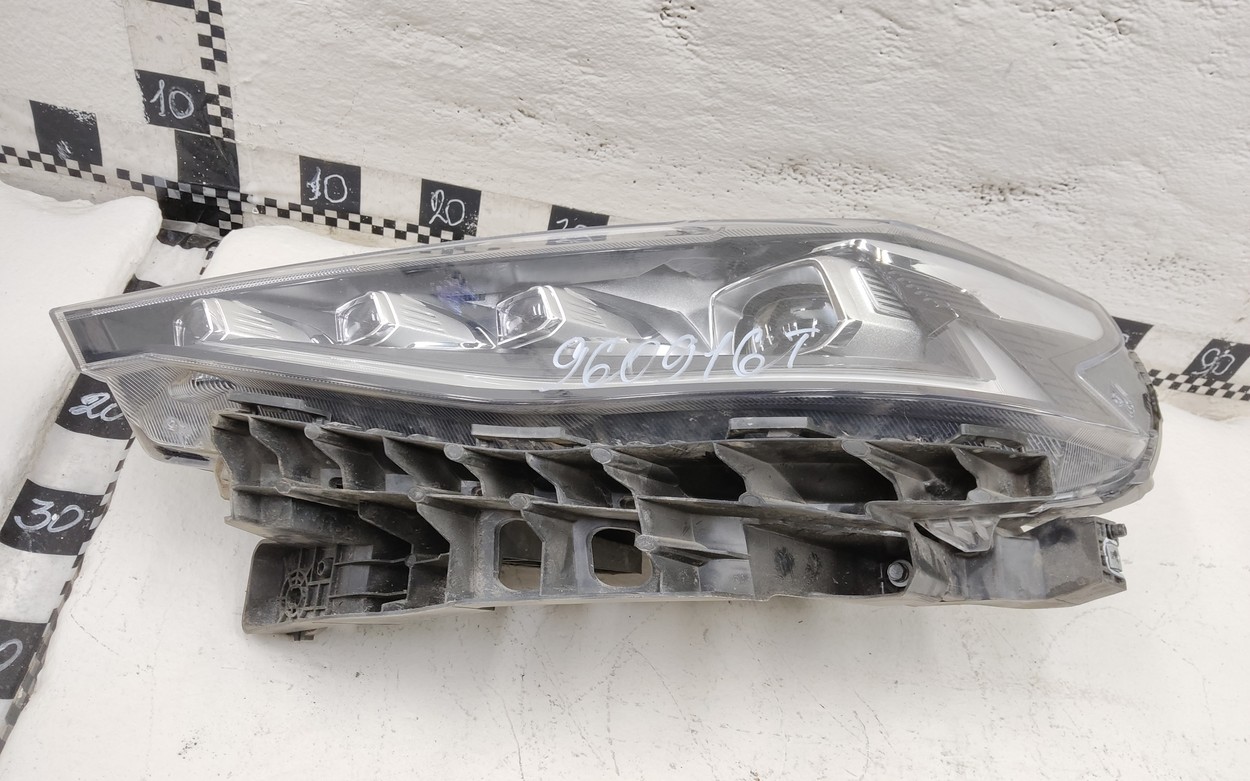 Фара передняя левая Haval F7 LED