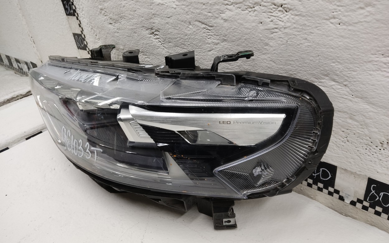 Фара передняя левая Haval F7 LED
