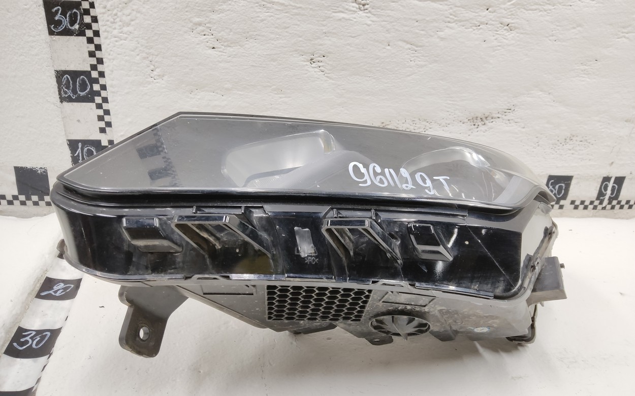 Фара передняя левая Geely Coolray галоген линза