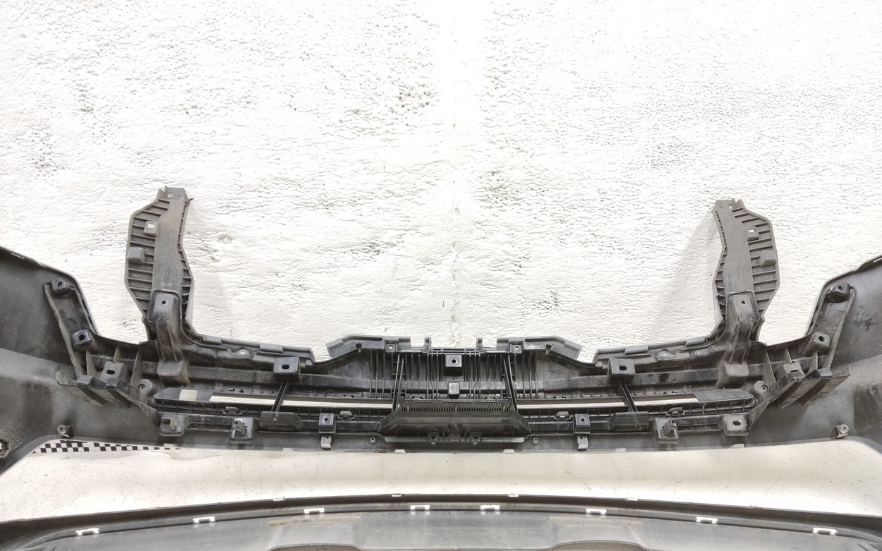 Бампер передний Kia Sorento 4