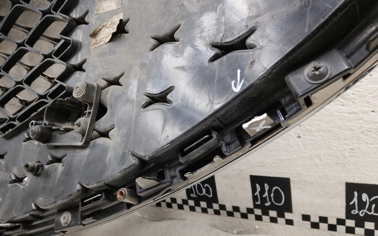 Решетка радиатора Genesis G90 2