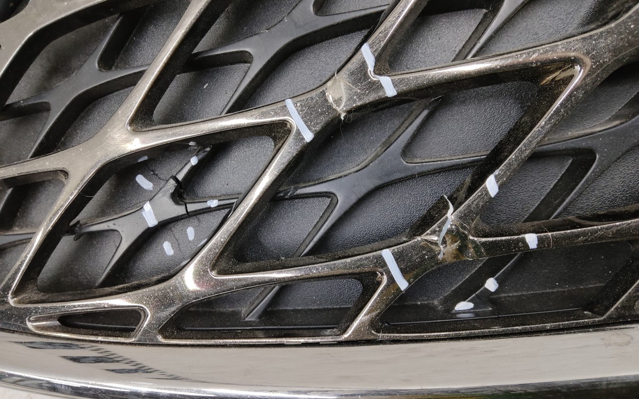 Решетка радиатора Genesis G90 2