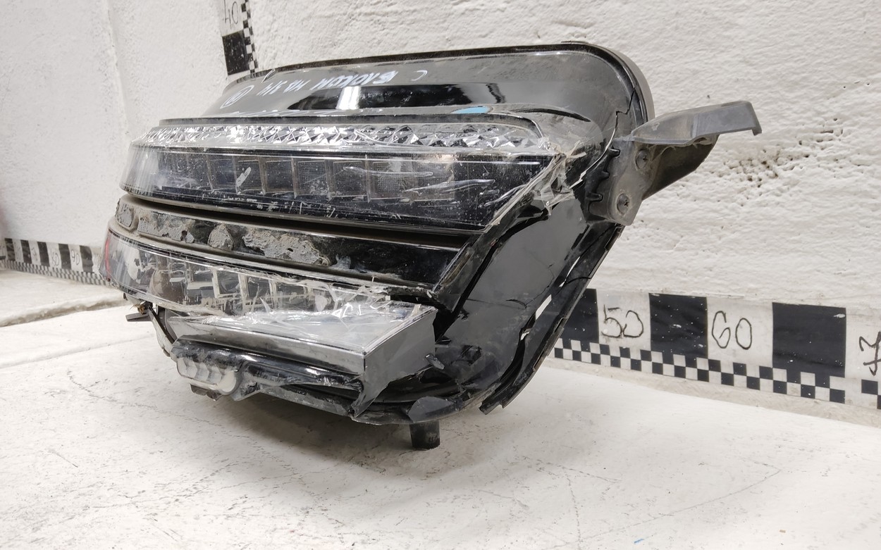 Фара передняя правая Genesis G90 2 LED