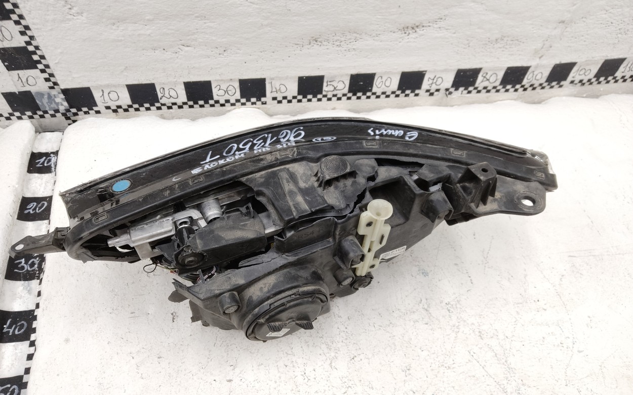 Фара передняя правая Genesis G90 2 LED