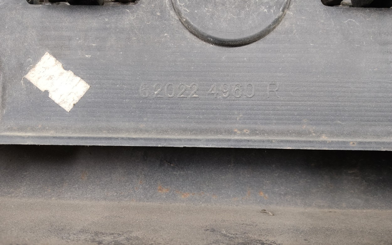 Бампер передний Renault Duster 1 Restail