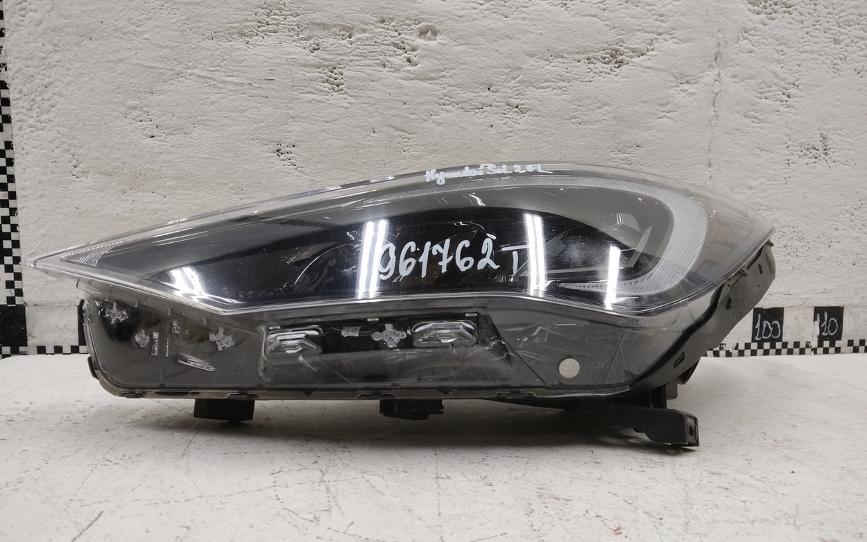 Фара передняя левая Hyundai Solaris 2 Restail LED