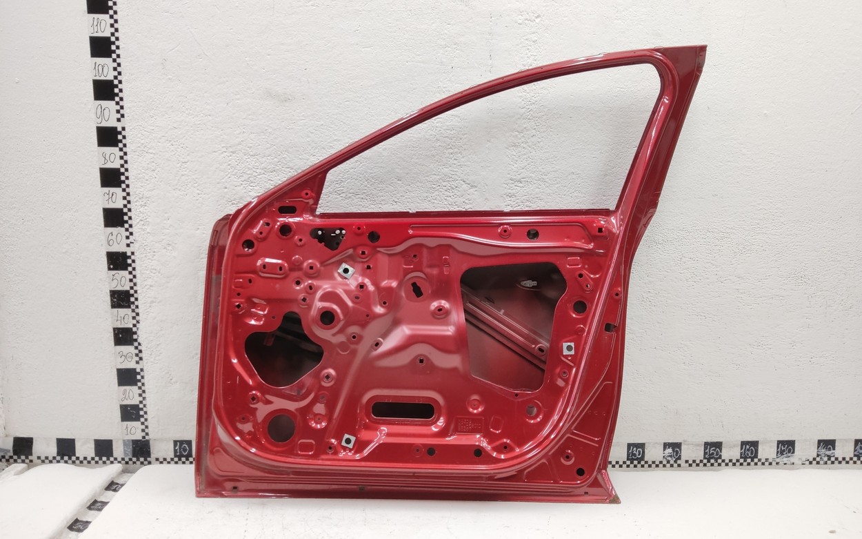 Дверь передняя правая Mazda 3 BP